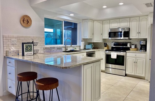 Spanish Mountain Estates House | Cactus House - Private home w/pool next to mountains and close to everything