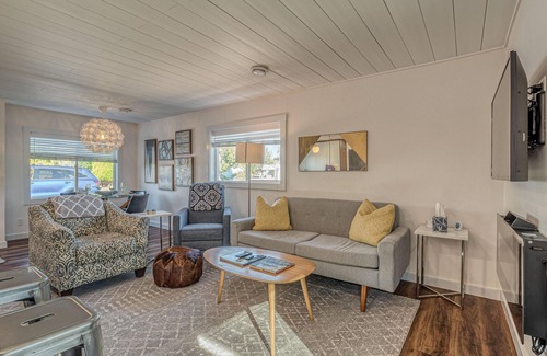 Fruita House | Cactus I - Covered Patio w/ BBQ & Firepit!