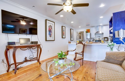 St. Bernard Area House | 'Cadillac Cottage' - 3 Mi to French Quarter!