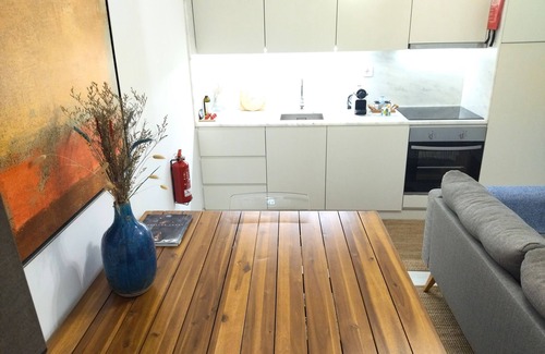 Santa Marinha Apartment | Cais das Pedras Pátio Apartment