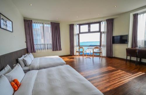 Magong House | Calamari