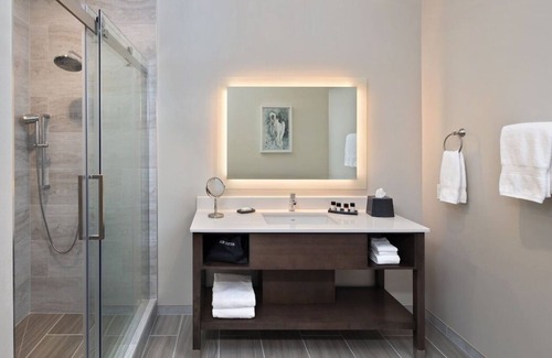 Winters House | Cali Adventure! Luxurious Studio Unit, Minutes from The Yolo County w/ Fireplace