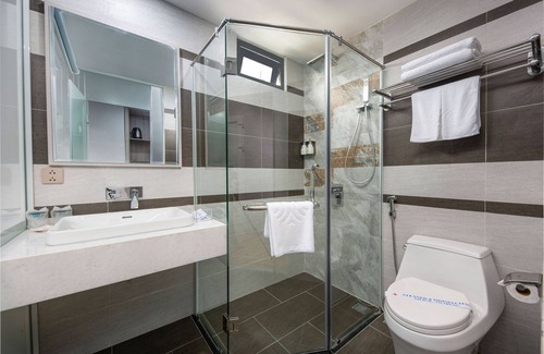 An Hai Đong Hotel | Calix Hotel Da Nang Beach