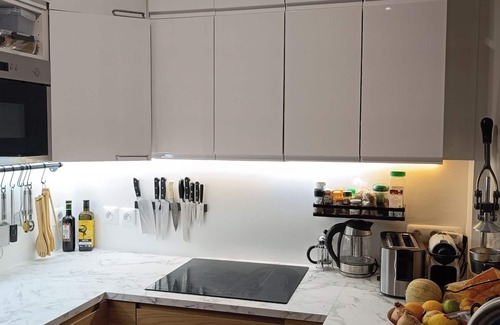 11th Arrondissement Apartment | Calm & Charming Atelier in Paris