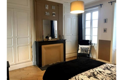 Bayeux Apartment | Calm & comfort in the city center + private parking