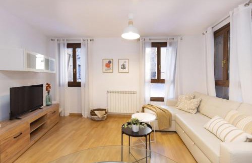 Panticosa Apartment | Calma by BeValle