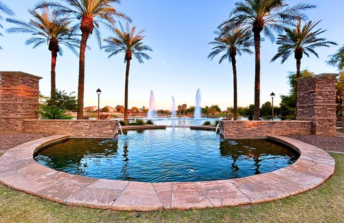 Maricopa House | Calming 5 Bed, 3 Bath, in Good Location
