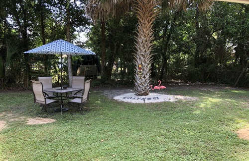 Southeast Pensacola House | Calypso House -East Hill- Fantastic Location! 9 Miles to Beach! Dogs Welcome!