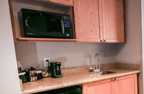 Cambridge Hotel | Cambridge Hotel and Conference Centre