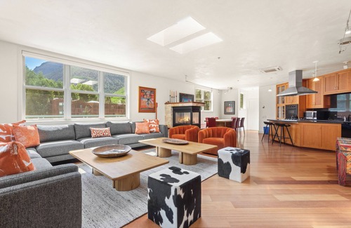 Telluride Hotel | Camel's Garden Hotel