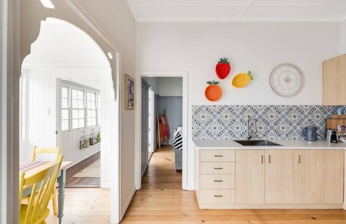 Toowoomba House | "Camellia Cottage"! CDB Diamond!