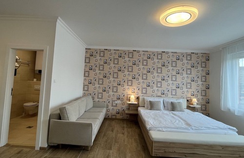 Krisztinavaros Apartment | Camille studio apartman - 13
