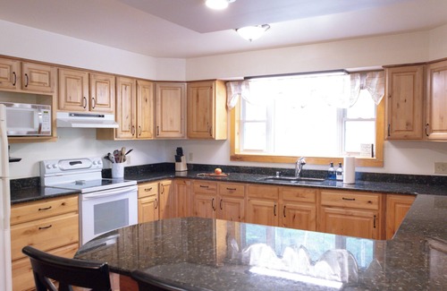 Cammal Cabin | CAMMALOT - Pine Creek Valley comfort close to rail trail and Pine Creek