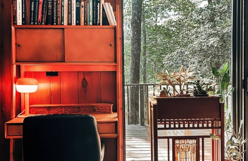 Danbury Ski Chalet | Camp Green Pine Artist Retreat: Pet-Friendly A-Frame in Voyager Village WI