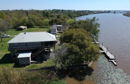 Pearlington House | Camp'Inn Waterfront Paradise! You won't want to leave!