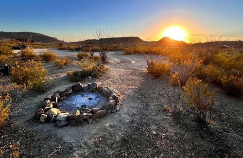 Terlingua RV Rental | Camp on a volcanic hill, 10 mins to Big Bend and 15 mins to Terlingua Ghost Town