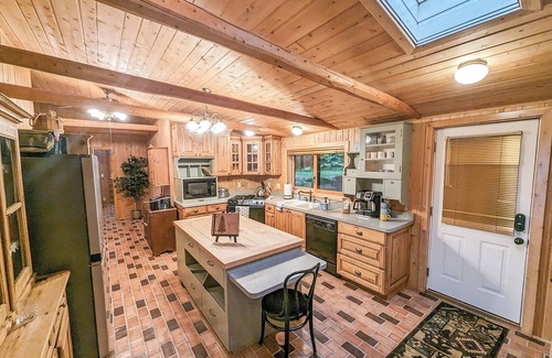 Presque Isle Cabin | Camp Windy Dock: Make Fall Memories at Camp Windy Dock with Scenic Views of Grand Lake