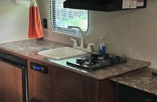 Bay City House | Camper for 3 on the River ~ Kayaking, Boating, Swimming, Bonfires, and More!