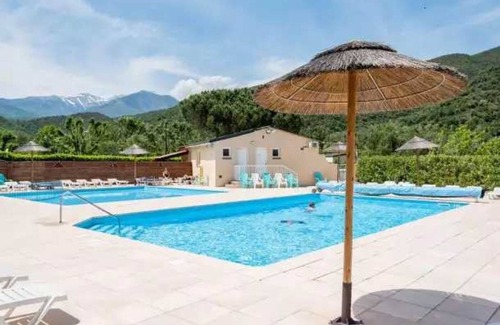 Arles-sur-Tech House | Camping 3 étoiles - Piscine - eebhbc