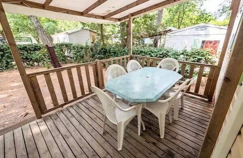La Boissiere-de-Montaigu House | Camping Heart of Vendée* - Mobile home Comfort 4 rooms 6 people air-conditioned