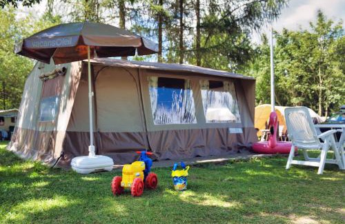 Januv Dul Ski Chalet | Camping 2000 - Sahara tent
