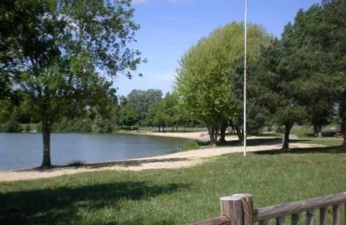 Chateauroux House | Camping 3 étoiles - eeedi0