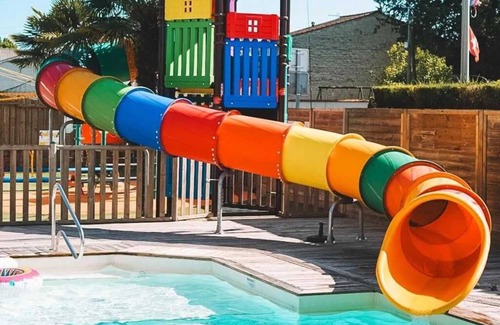 Surgeres House | Camping 3 étoiles - Parc aquatique - ccbbbeg