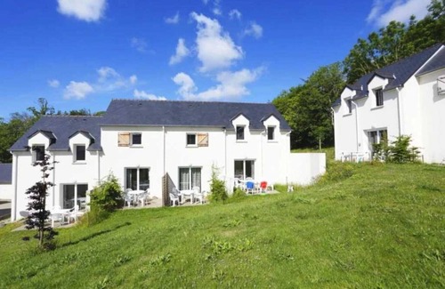 Audierne House | Camping 3 étoiles - Piscine - ccaiibb