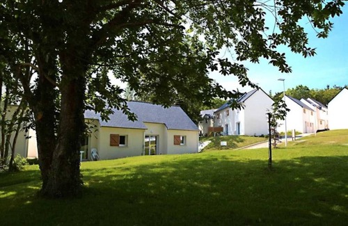 Audierne House | Camping 3 étoiles - Piscine - ccaiibe