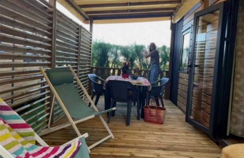 La Faute-sur-Mer House | Camping 4 étoiles - Piscine - eeecg0