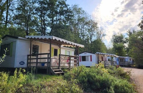 Salles House | Camping 4 étoiles - Parc aquatique - ccaaddh