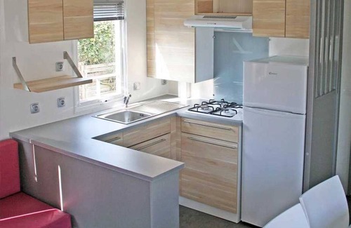 Secondigny House | Camping 4 étoiles - Piscine - ccbahha