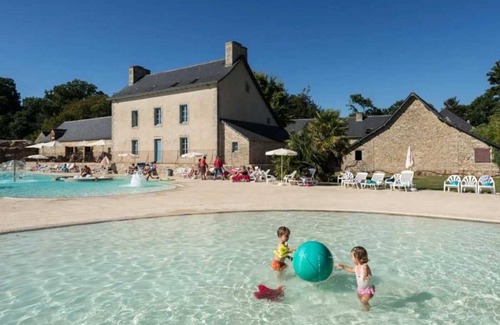 Quimper House | Camping 5 étoiles - Parc aquatique - eebidc
