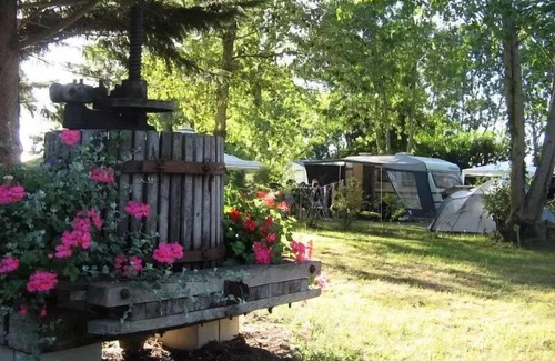 Faverolles-sur-Cher House | Camping Colors of the World * - Comfort mobile home 3 Bedrooms 6 people