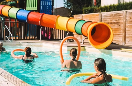 Surgeres House | Camping de la Gères * - Mobile home Comfort + Family - 4 people