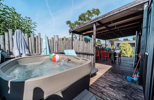 Brem Sur Mer House | Camping L'Océan * - Mobile Home Trio Premium 4 Rooms 6 People Jacuzzi + Air Conditioning + TV