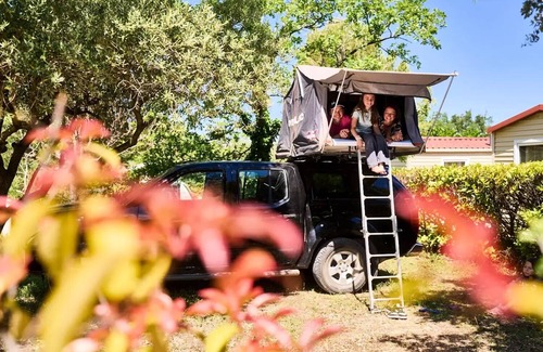 Malemort-du-Comtat House | CAMPING LA CERISE * - Mobile home 2 bedrooms Air conditioning - Saturday 4 people