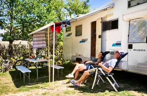 Malemort-du-Comtat House | CAMPING LA CERISE * - 3 bedroom mobile home Magnolia IRM 30 m² air conditioning 6 people