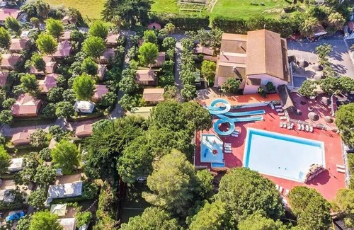 Serignan-Plage House | Camping La Maïre - 3 Room Mobile Home 4/6 People