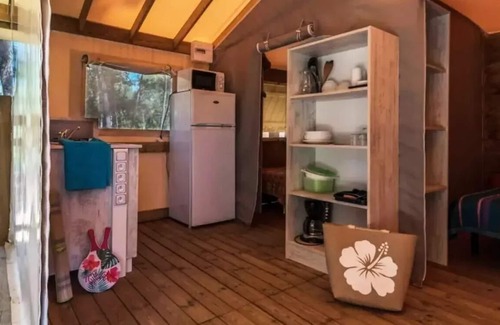 Carnac RV Rental | Camping Les Bruyères* - Cabin on stilts Ecologe 3 Rooms 5 People