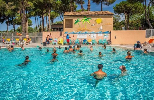 Serignan-Plage House | Camping - Parc aquatique - ccahfd0