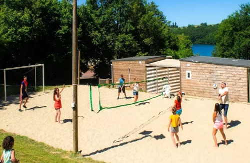 Saint-Amans-des-Cots House | Campsite Domaine des Tours* - Mobile home Comfort 4 rooms 6 people air-conditioned