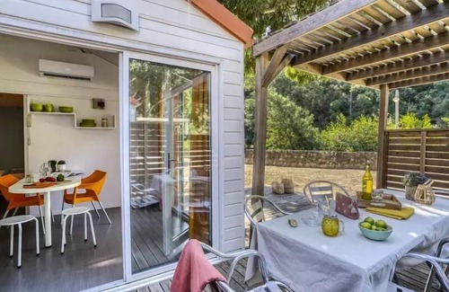 Argeles-sur-Mer Ski Chalet | Campsite le Bois Fleuri * - 4-room chalet 4 adults + 2 children 2 bathrooms Air-conditioned