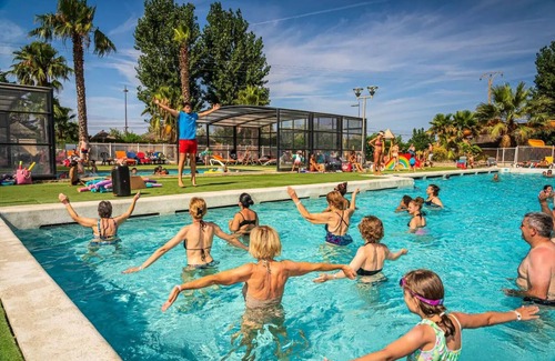 Serignan-Plage House | Campsite Le Clos Virgile * - Mobile Home 3 Rooms 4/6 People Air-conditioned + TV