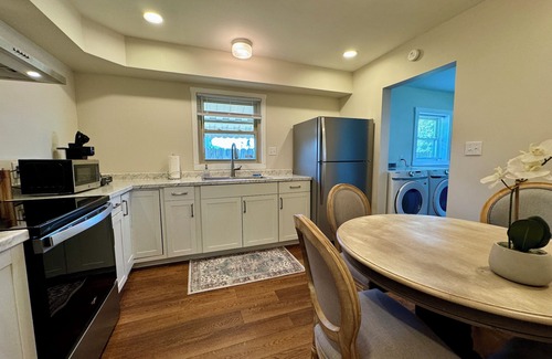 Marion House | Campus Den on Poplar St.
