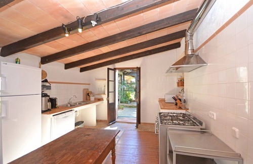 Petra Ski Chalet | Can Casta - Charming house in Petra town center, Mallorca