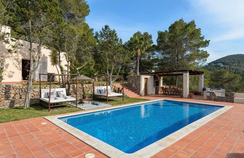 Sant Josep de sa Talaia Ski Chalet | CAN JAIS, BEAUTIFUL CHALET IN THE HEART OF SAN JOSE