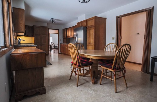 Hastings House | Can't beat homey ski retreat adjacent to Afton Alps and scenic Afton State Park.