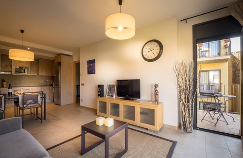 Palafrugell Apartment | CAN TARONGETA 1-4 Modern and charming apartment close to the beach