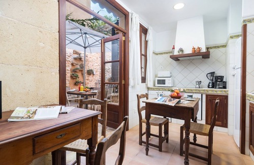 Sencelles House | CAN VALLORI - Nice house with interior terrace in Sencelles. Free WiFi